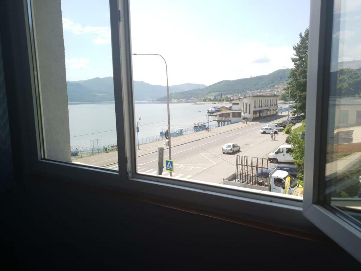 Orşova Apartament Denis 아파트 외부 사진